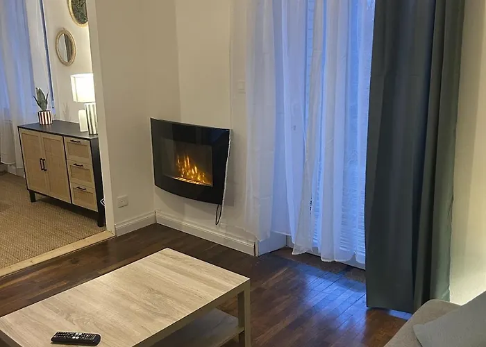 Grand Et Chaleureux Proche Kinepolis